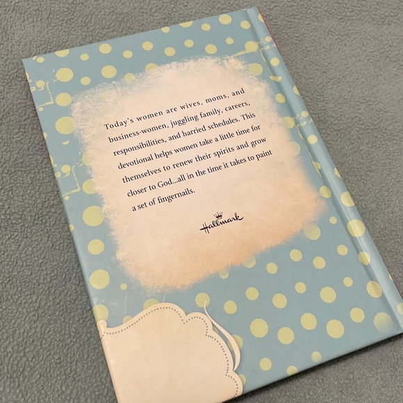 Book - Picture 4 of 4